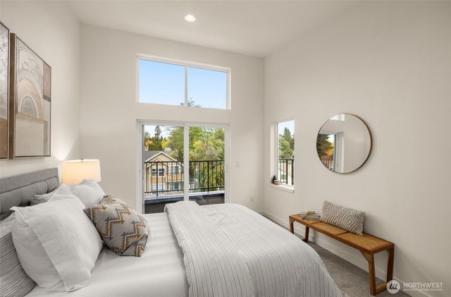 9209 Densmore Avenue N, Seattle, WA 98103