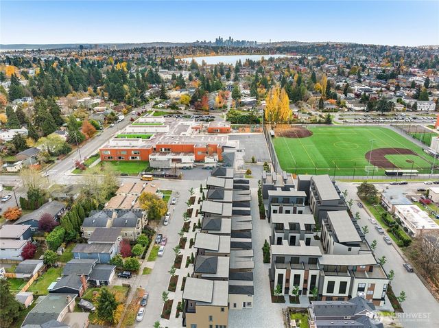 9209 Densmore Avenue N, Seattle, WA 98103