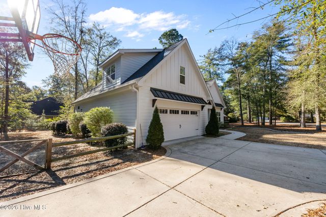 4 Oakmont Drive, Pinehurst, NC 28374