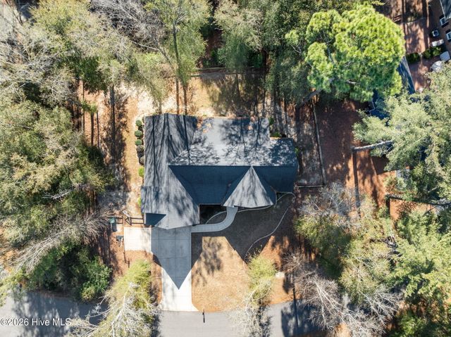 4 Oakmont Drive, Pinehurst, NC 28374