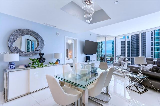 851 NE 1st Ave 3909, Miami, FL 33132