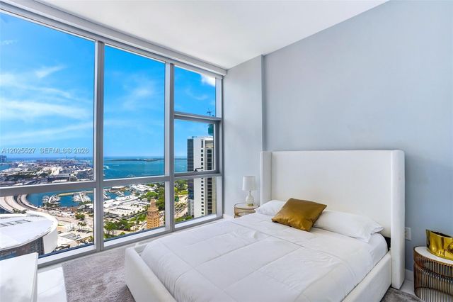 851 NE 1st Ave 3909, Miami, FL 33132
