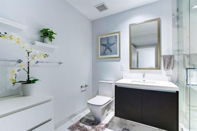 851 NE 1st Ave 3909, Miami, FL 33132