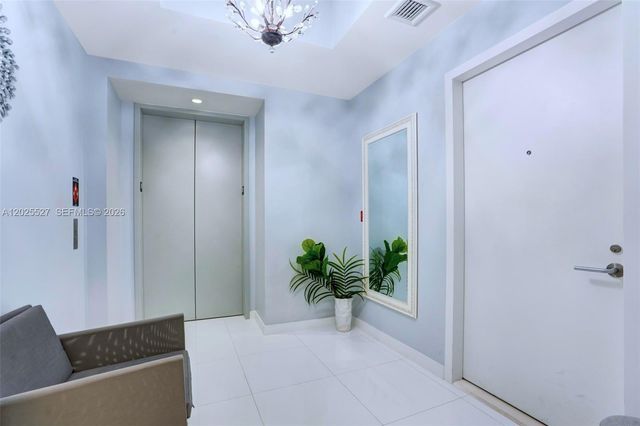 851 NE 1st Ave 3909, Miami, FL 33132