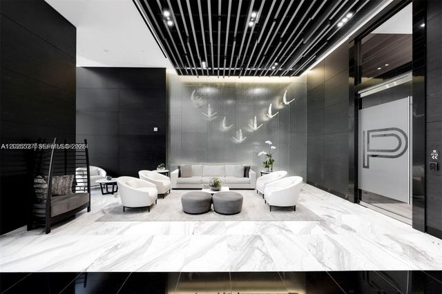 851 NE 1st Ave 3909, Miami, FL 33132