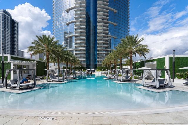851 NE 1st Ave 3909, Miami, FL 33132