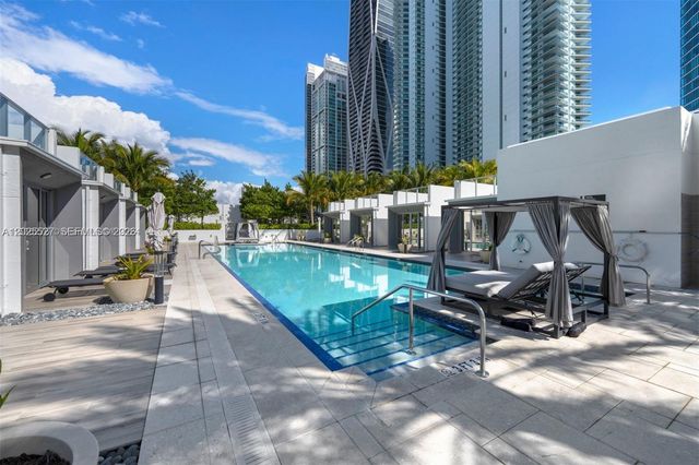 851 NE 1st Ave 3909, Miami, FL 33132