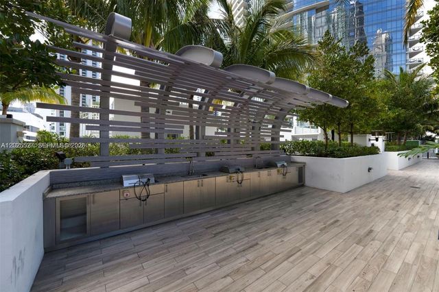 851 NE 1st Ave 3909, Miami, FL 33132