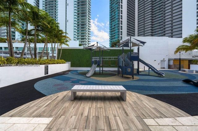 851 NE 1st Ave 3909, Miami, FL 33132