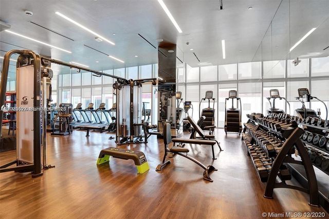851 NE 1st Ave 3909, Miami, FL 33132