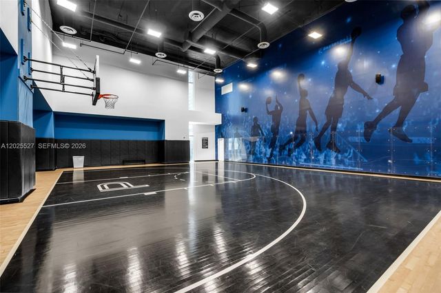 851 NE 1st Ave 3909, Miami, FL 33132