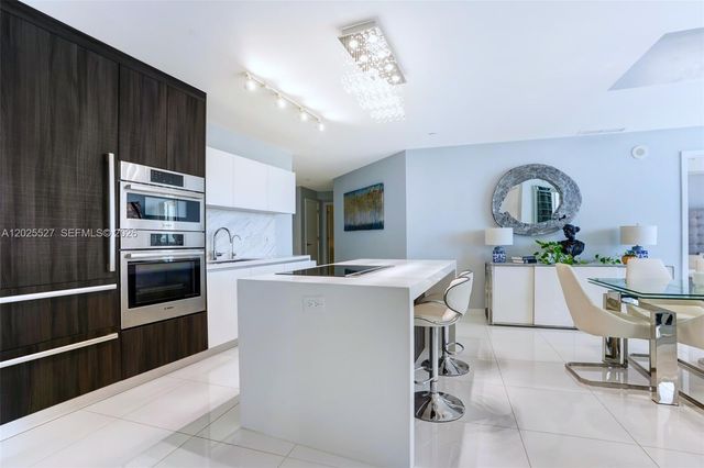 851 NE 1st Ave 3909, Miami, FL 33132