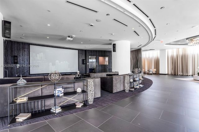 851 NE 1st Ave 3909, Miami, FL 33132
