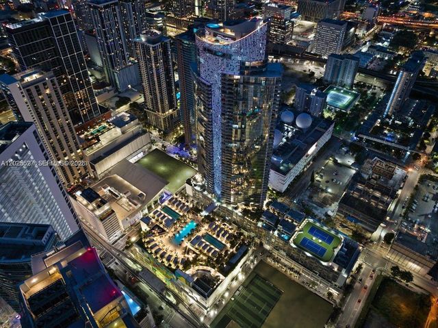 851 NE 1st Ave 3909, Miami, FL 33132