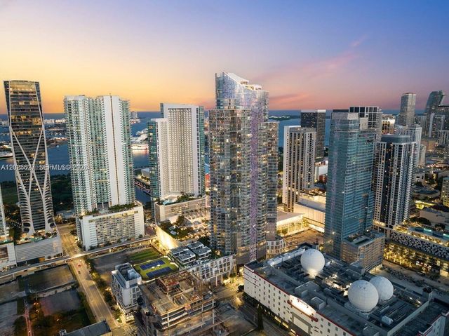 851 NE 1st Ave 3909, Miami, FL 33132