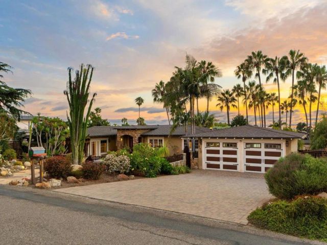 890 Passiflora Avenue, Encinitas, CA 92024