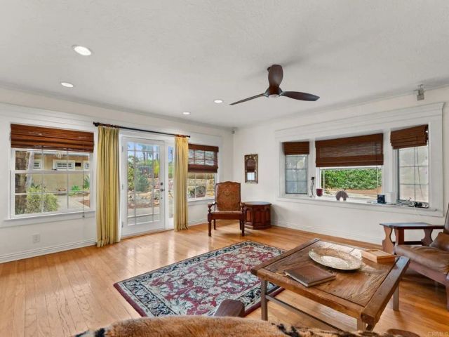 890 Passiflora Avenue, Encinitas, CA 92024