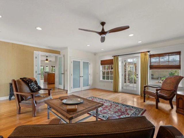 890 Passiflora Avenue, Encinitas, CA 92024
