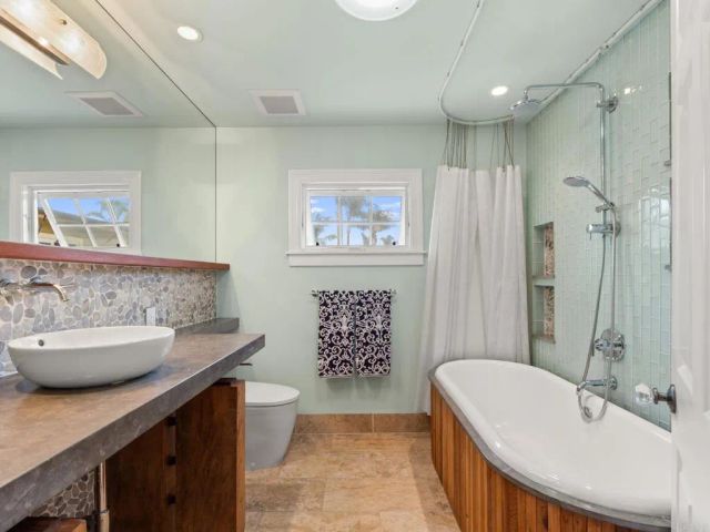 890 Passiflora Avenue, Encinitas, CA 92024