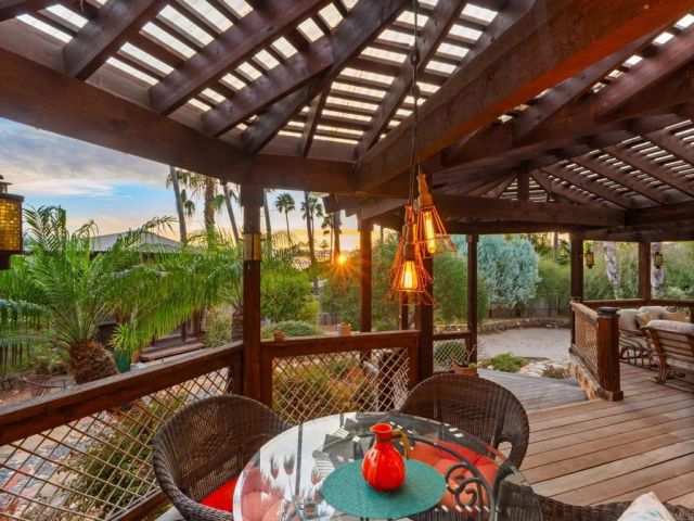 890 Passiflora Avenue, Encinitas, CA 92024