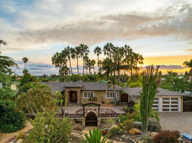 890 Passiflora Avenue, Encinitas, CA 92024