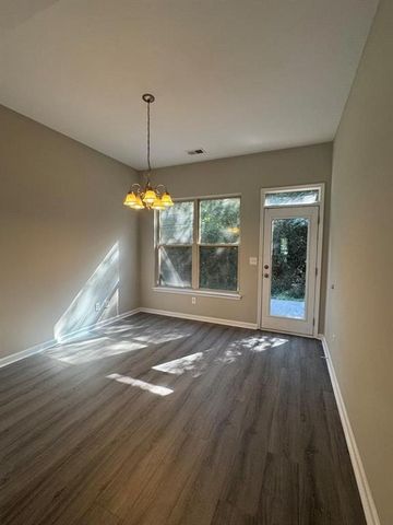 12 Georgian Circle, Adairsville, GA 30103