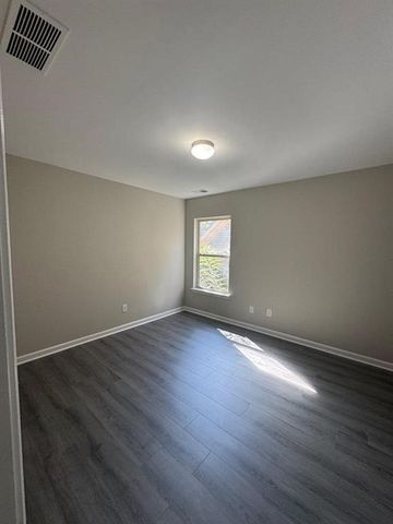 12 Georgian Circle, Adairsville, GA 30103