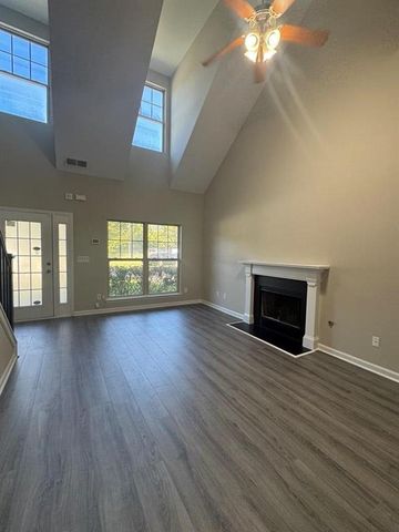 12 Georgian Circle, Adairsville, GA 30103