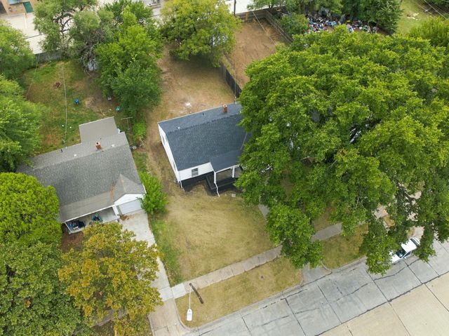 5125 E Elm St, Wichita, KS 67208
