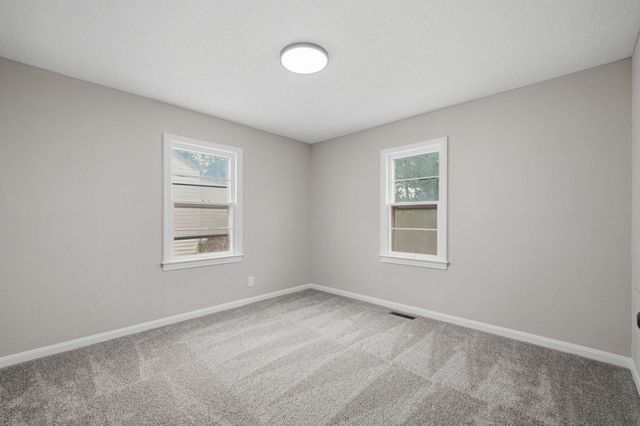 5125 E Elm St, Wichita, KS 67208