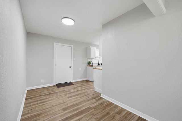 5125 E Elm St, Wichita, KS 67208