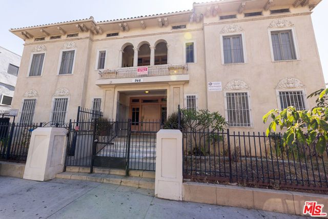 946 S Burlington Avenue 212, Los Angeles, CA 90006