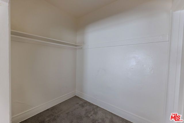 946 S Burlington Avenue 212, Los Angeles, CA 90006