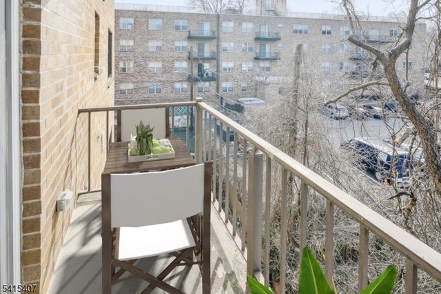 18 Prospect St 4D, South Orange Village Twp., NJ 07079