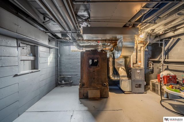 425-427 W Military Avenue, Fremont, NE 68025