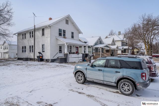 425-427 W Military Avenue, Fremont, NE 68025