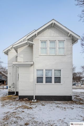 425-427 W Military Avenue, Fremont, NE 68025