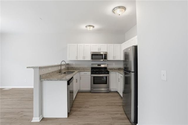 4301 Notting Hill Drive SW, Atlanta, GA 30331