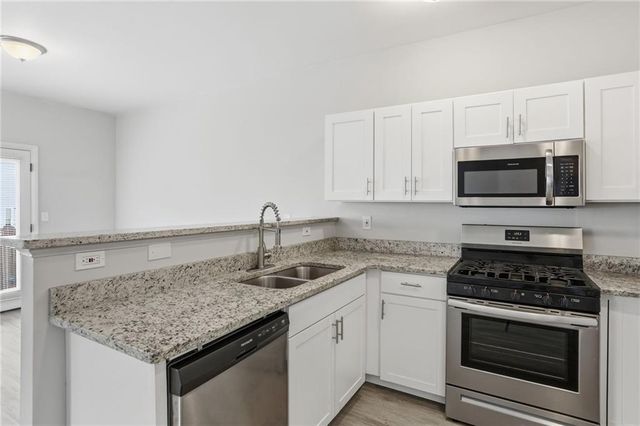 4301 Notting Hill Drive SW, Atlanta, GA 30331