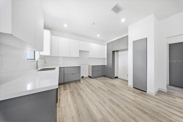 1024 HALBY AVENUE, Lehigh Acres, FL 33974