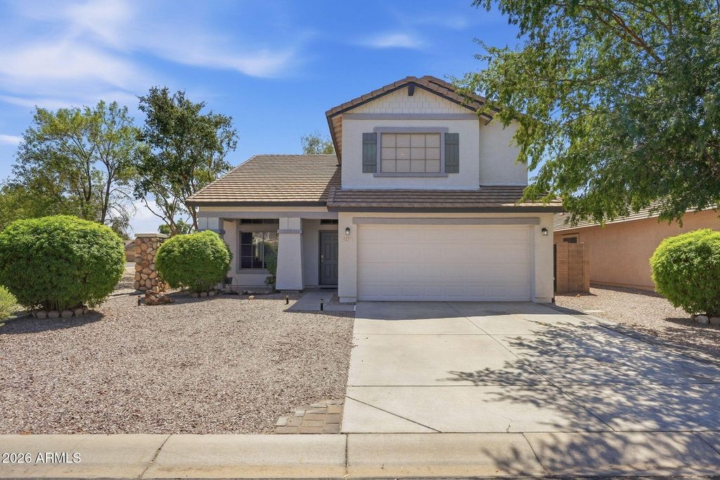 2557 W Wrangler Way, San Tan Valley, AZ 85144 — exterior