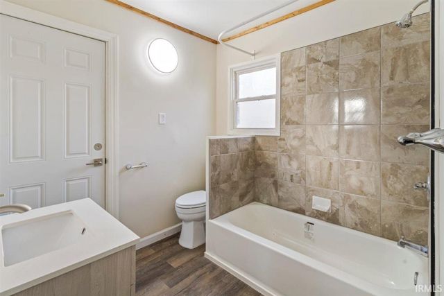 401 E 27th Street, Muncie, IN 47302