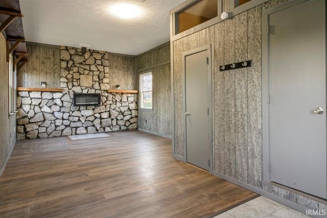 401 E 27th Street, Muncie, IN 47302