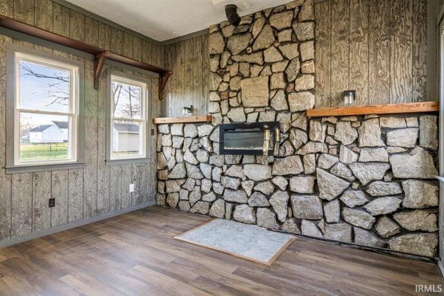 401 E 27th Street, Muncie, IN 47302