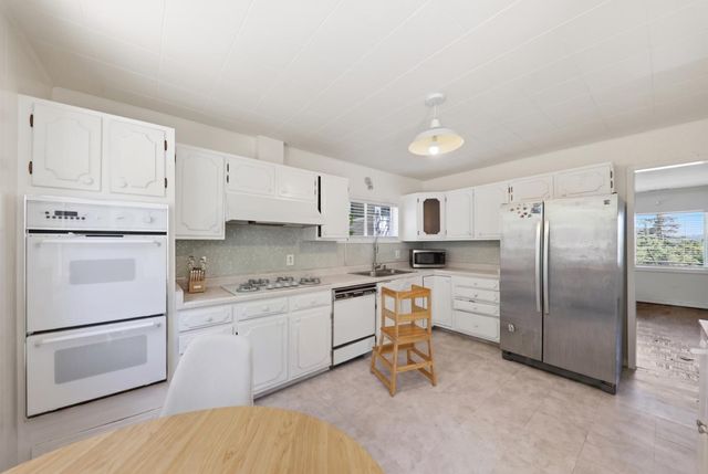 2032 Lyon Avenue, Belmont, CA 94002