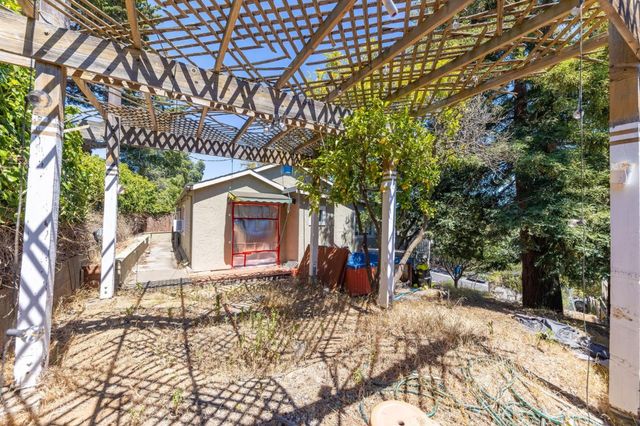 2032 Lyon Avenue, Belmont, CA 94002