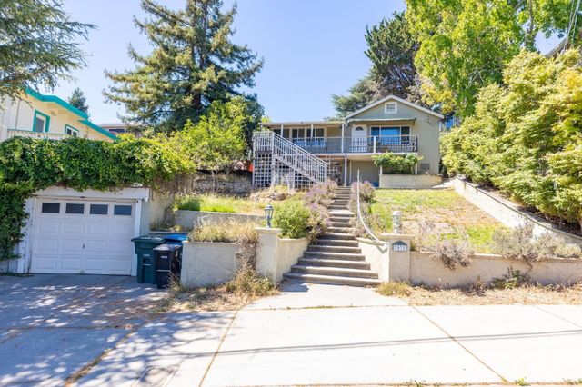 2032 Lyon Avenue, Belmont, CA 94002