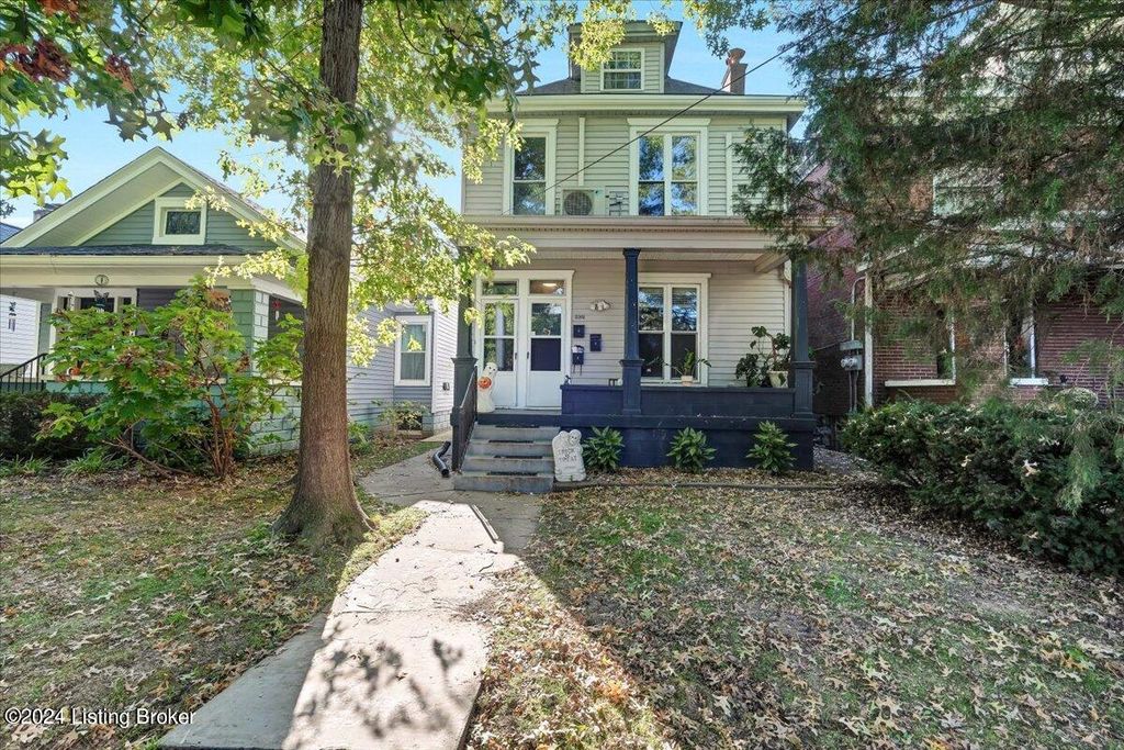 1802 Deerwood Ave B, Louisville, KY 40205