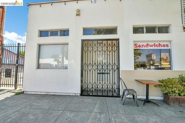 6041 San Pablo Ave, Oakland, CA 94608