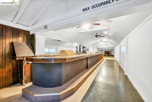 6041 San Pablo Ave, Oakland, CA 94608